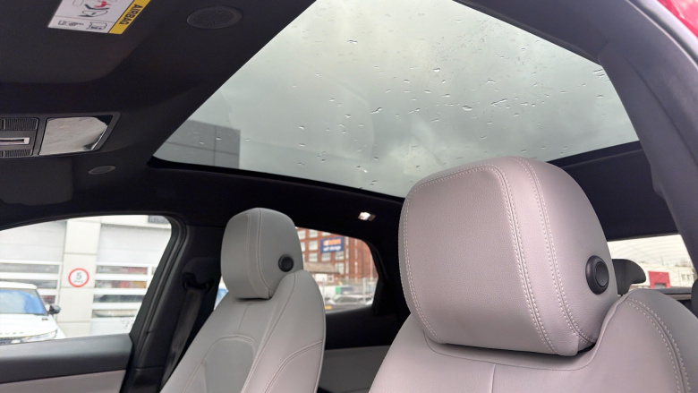 Jaguar E-Pace 2.0 D200 R-Dynamic SE Black 5dr Auto Diesel Estate